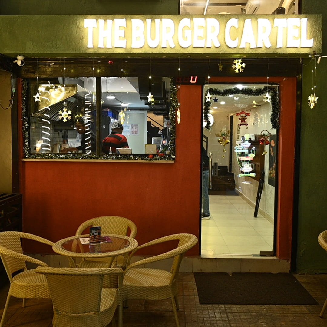 Cartel location gallery 3